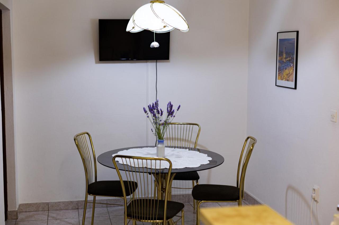 Apartmani Antonia Новаля Екстериор снимка