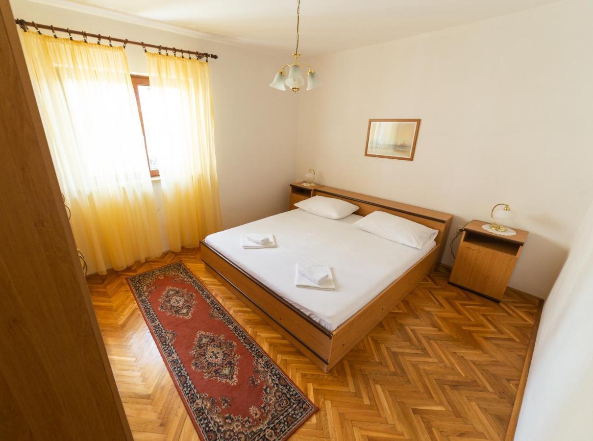 Apartmani Antonia Новаля Екстериор снимка