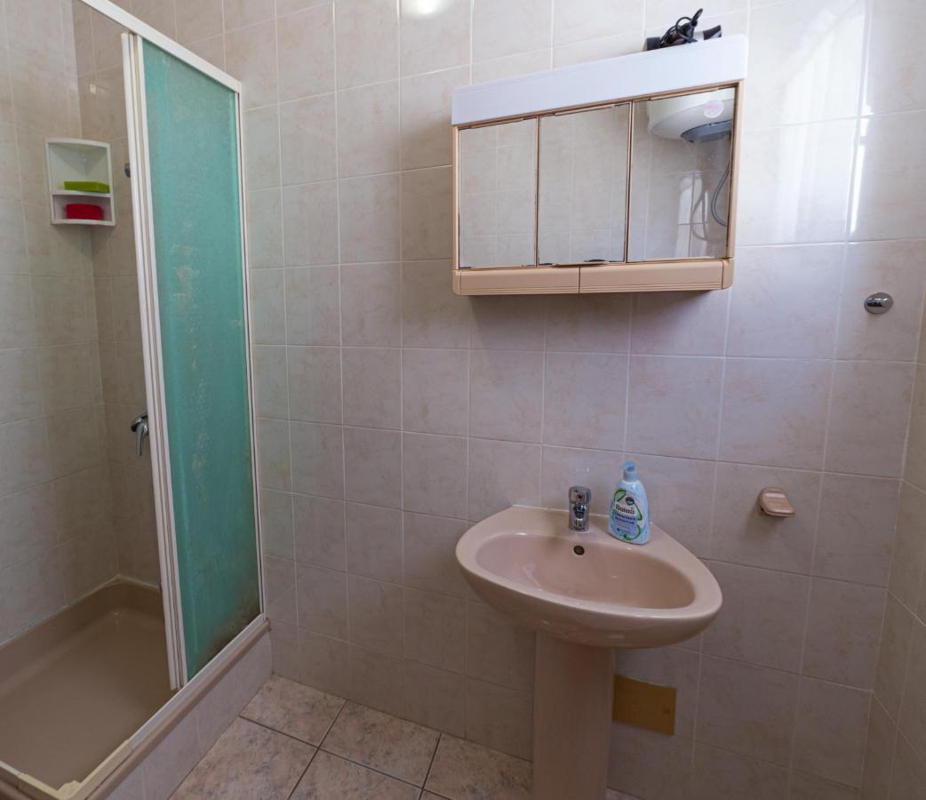 Apartmani Antonia Новаля Екстериор снимка