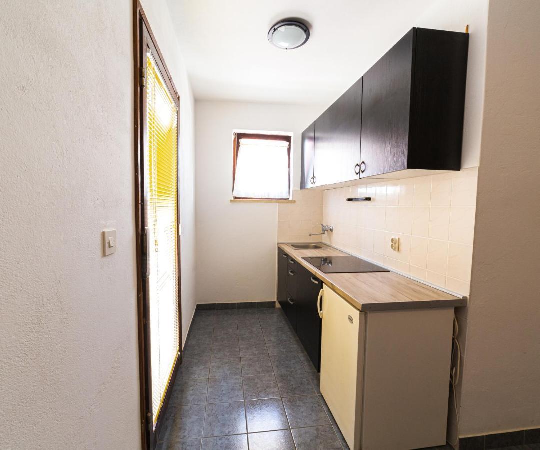 Apartmani Antonia Новаля Екстериор снимка