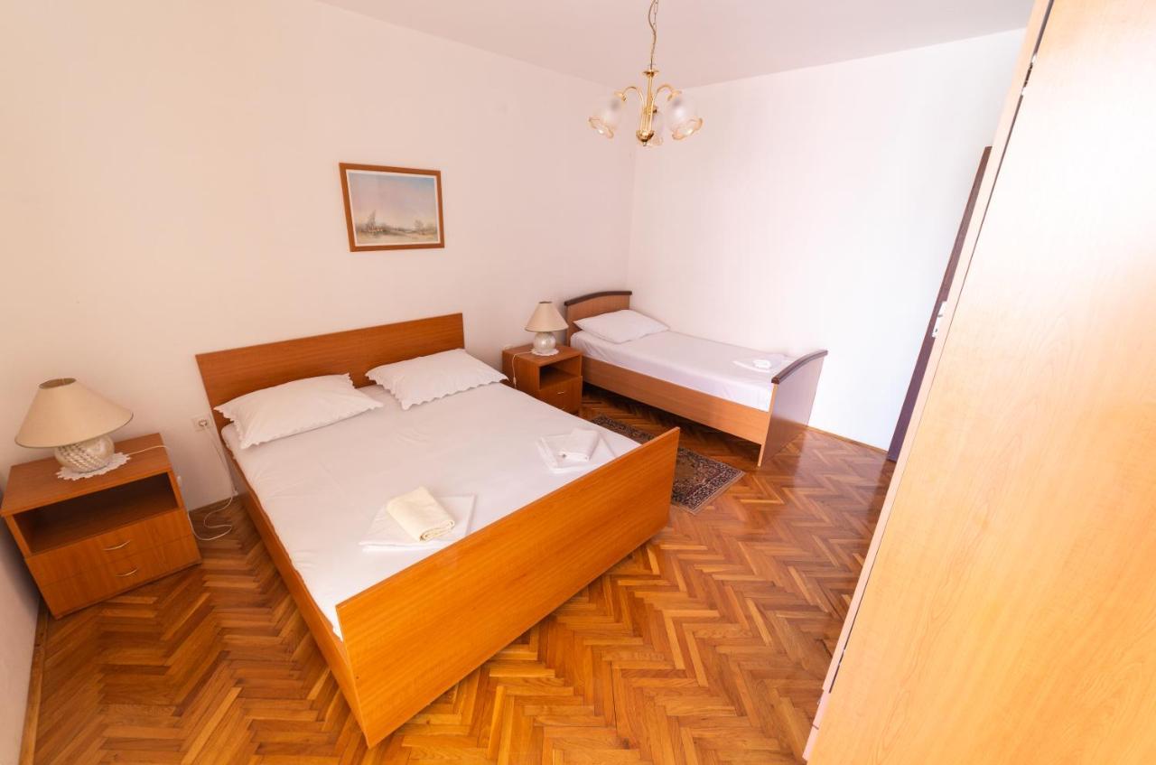 Apartmani Antonia Новаля Екстериор снимка