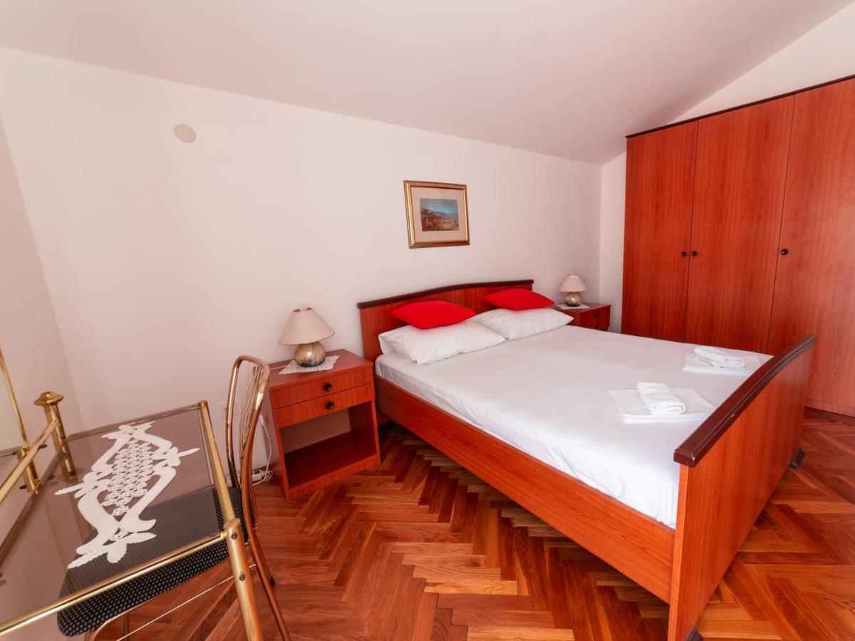 Apartmani Antonia Новаля Екстериор снимка