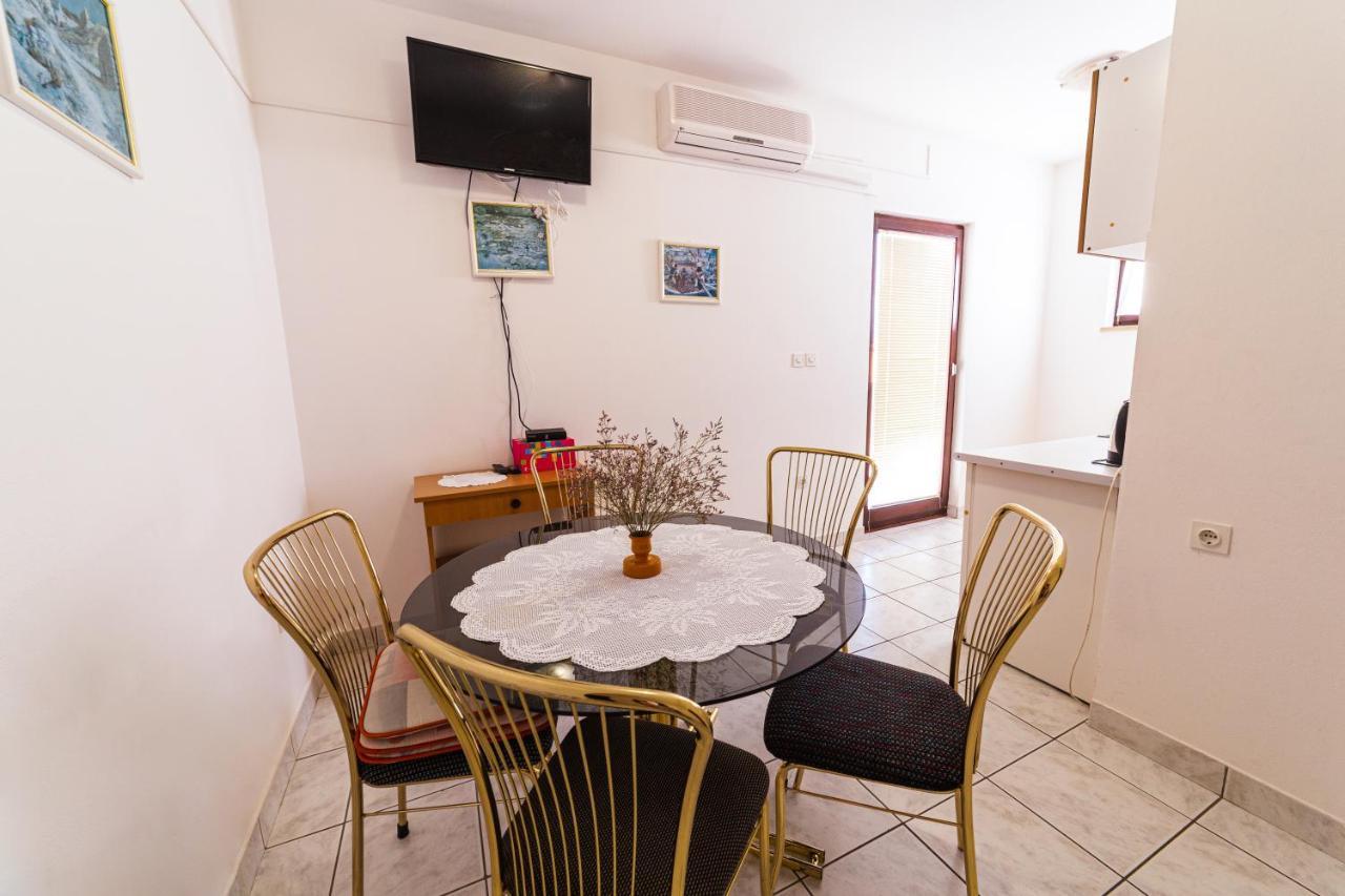 Apartmani Antonia Новаля Екстериор снимка