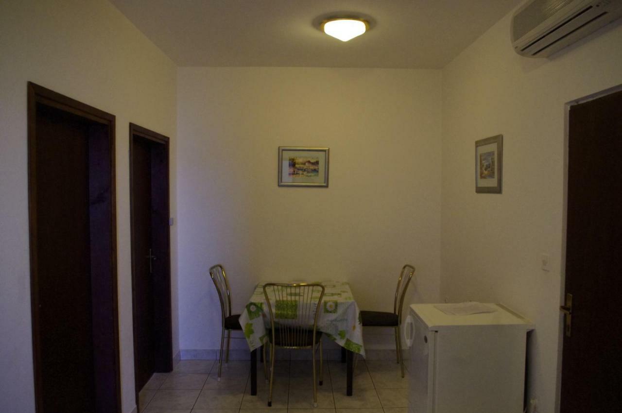 Apartmani Antonia Новаля Екстериор снимка